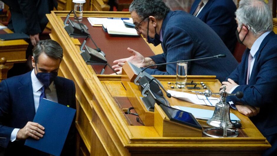 ΣΥΡΙΖΑ – ΠΣ / Η παραζάλη οδηγεί τη ΝΔ στα όρια της πολιτικής παραφροσύνης