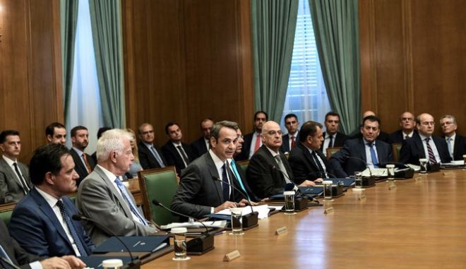 Οταν η ΕΥΠ πέρασε στον Πρωθυπουργό: Ο πρώτος νόμος της κυβέρνησης Μητσοτάκη