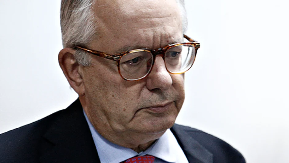 Νίκος Αλιβιζάτος: “Οι κυβερνήσεις παραιτούνται, όταν υπάρχουν σκάνδαλα με πρωθυπουργικές ευθύνες”