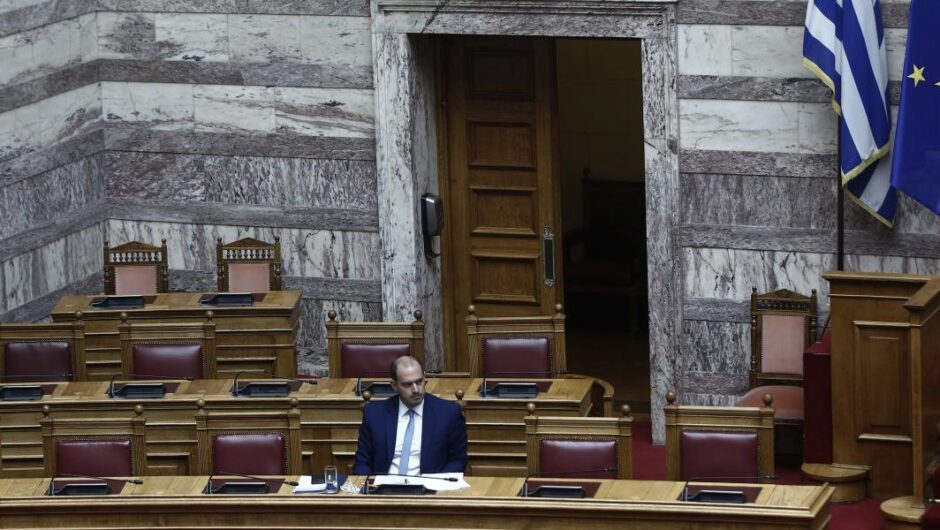 Ο θεσμικός εκτραχηλισμός