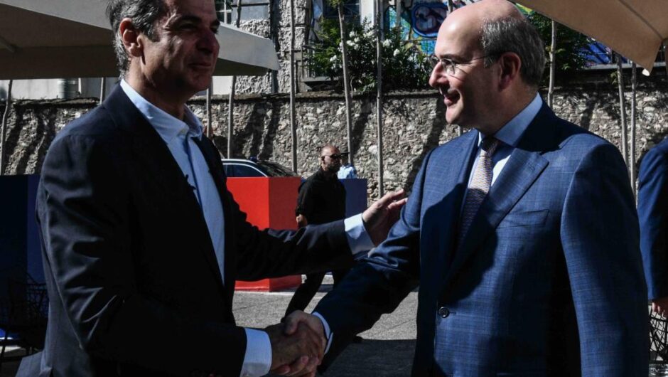 Κυβέρνηση Μητσοτάκη / Τα δωράκια και οι ρυθμίσεις που μυρίζουν εκλογές