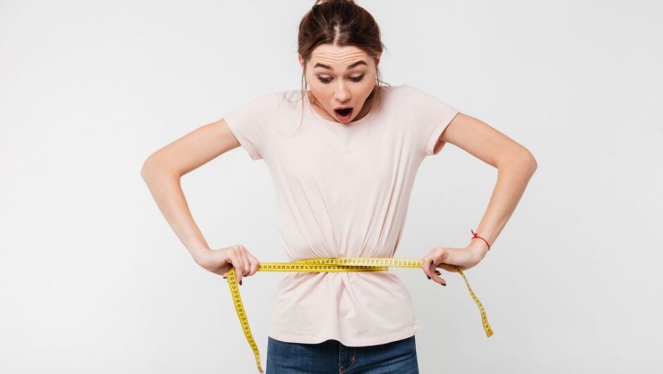 Δείτε τι κάνουμε όλοι από άγνοια και δεν μπορούμε να χάσουμε κιλά