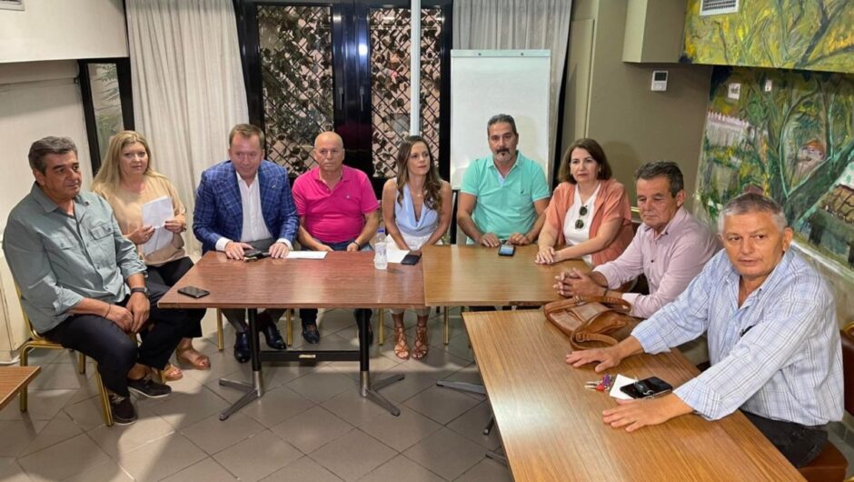 Συνάντηση με την Ομοσπονδία Βιοτεχνών και Εμπόρων είχε η Ε. Αχτσιόγλου