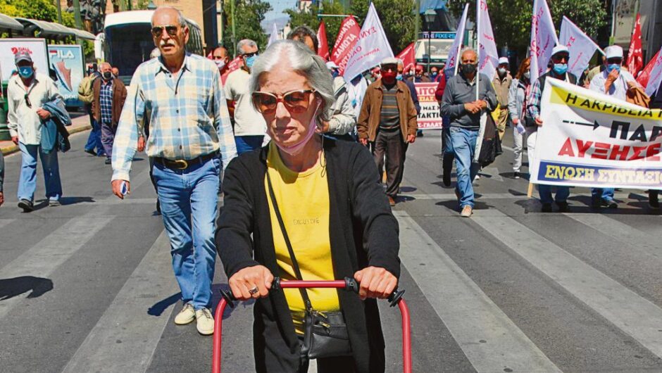 Η κυβέρνηση πανηγυρίζει, η ανέχεια γενικεύεται