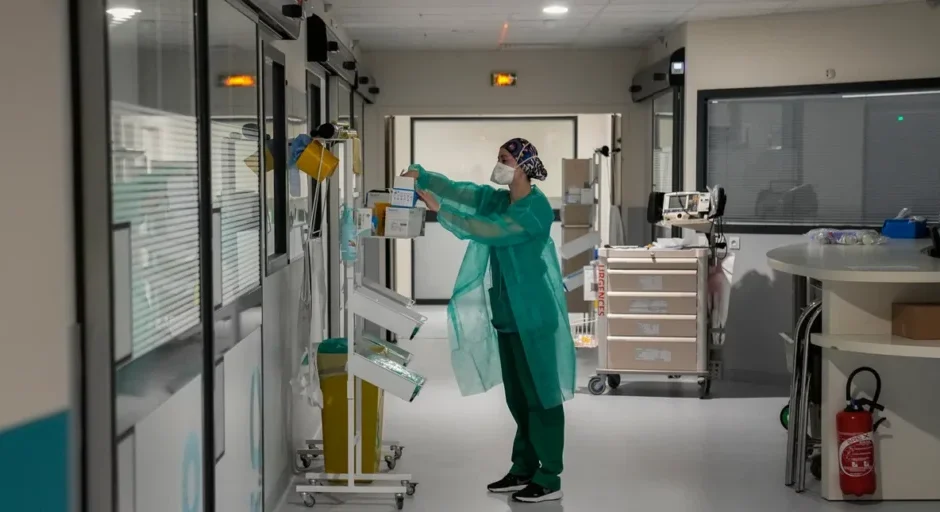 ΕΙΝΑΠ: Ζητά την επίλυση προβλημάτων νοσοκομειακών γιατρών