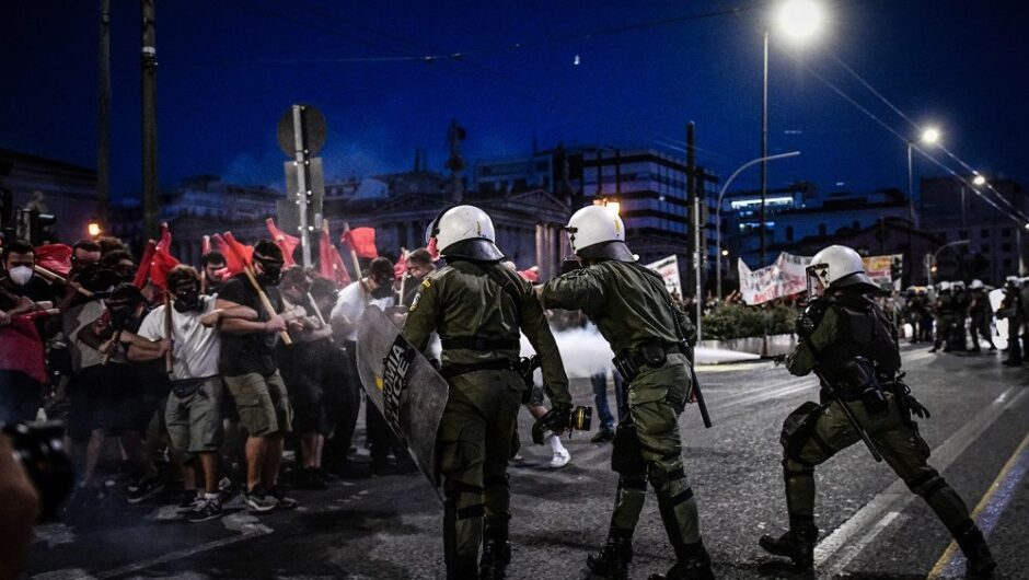 ΜέΡΑ25: Φοιτητές με ανοιγμένα κεφάλια από τα ΜΑΤ, ο «νόμος και τάξη» της Μητσοτάκης ΑΕ