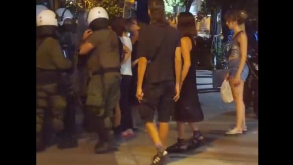 Καταγγελία Αστυνομική Αυθαιρεσία / Έγδυσαν δικηγόρους σε σκοτεινούς χώρους του ΑΤ Εξαρχείων