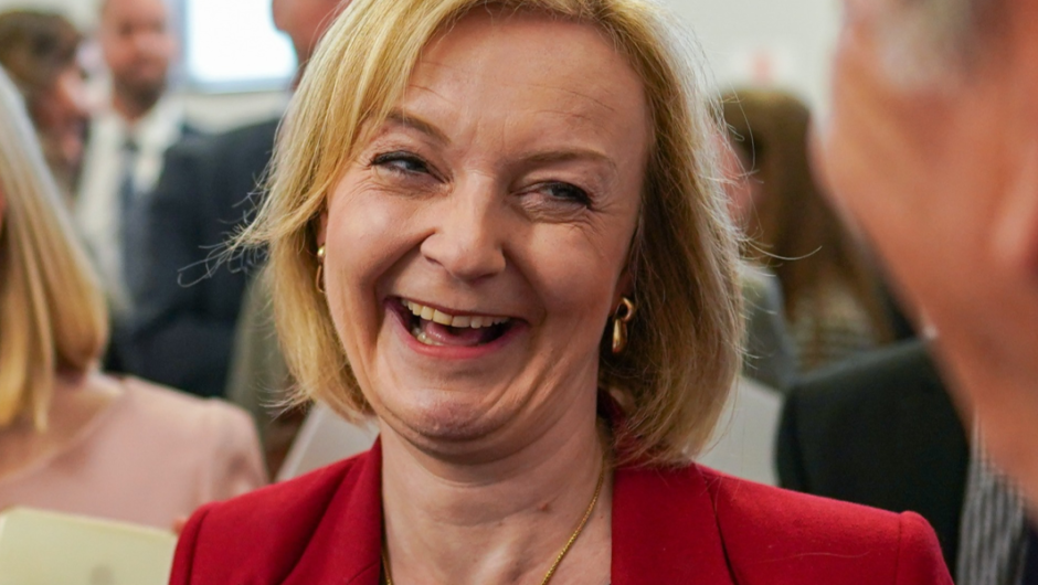 Μόνο τα κινητά των βιαστών δεν παρακολουθούνται