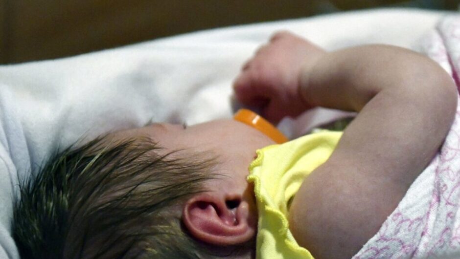 Παγκόσμιος συναγερμός για παιδικό σιρόπι κατά του βήχα