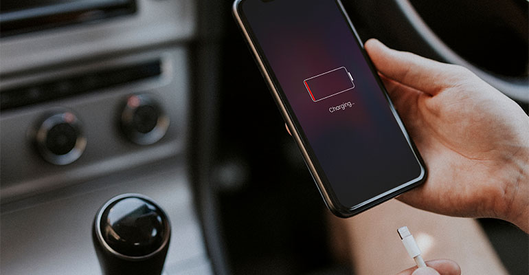 Τι να αποφεύγετε για να μην τελειώνει γρήγορα η μπαταρία του κινητού