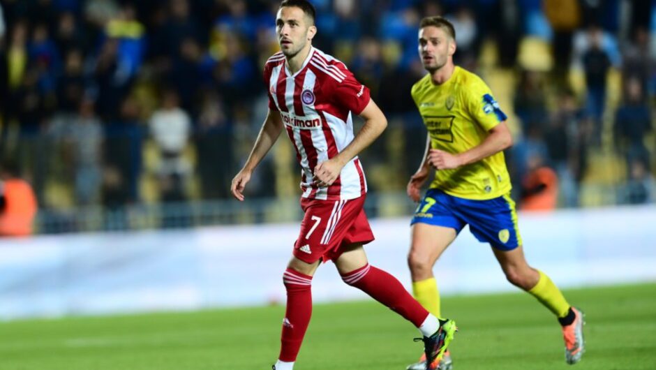 Super League: Με Μπιέλ και Βαλμπουενά ο Ολυμπιακός πέρασε από τον Παναιτωλικό (0-2)