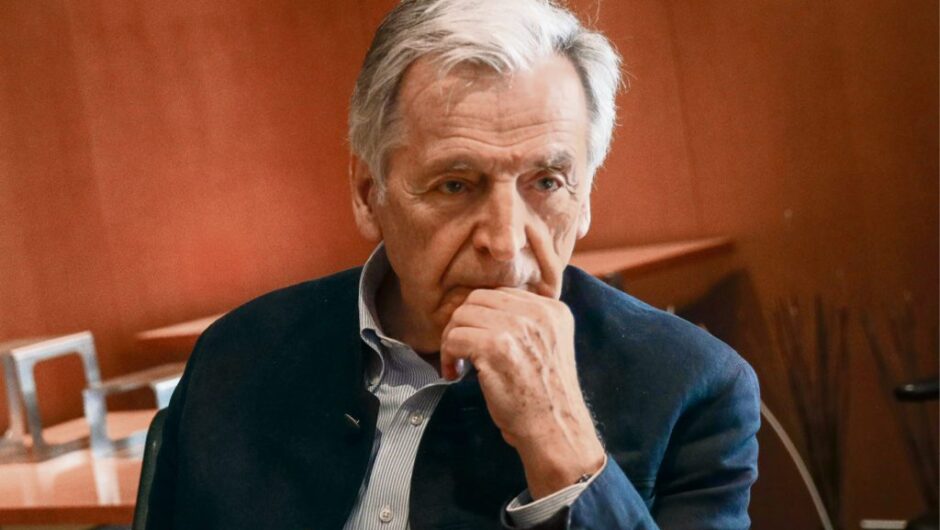 Κώστας Γαβράς :  «Μόνη ελπίδα να ξαναβγει ο Τσίπρας»