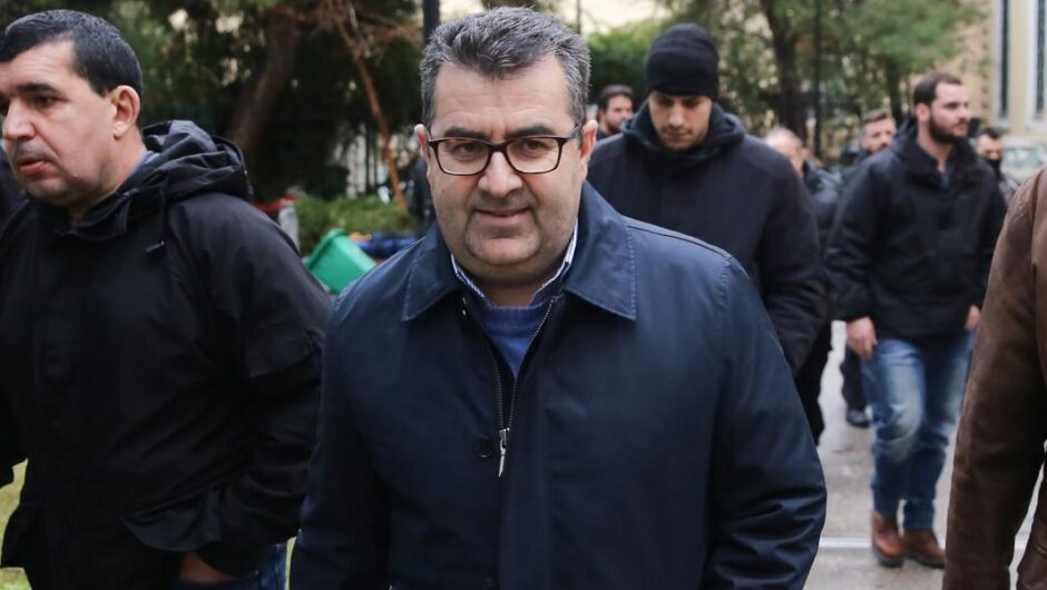 Ο Κουρτάκης και οι κουρούνες