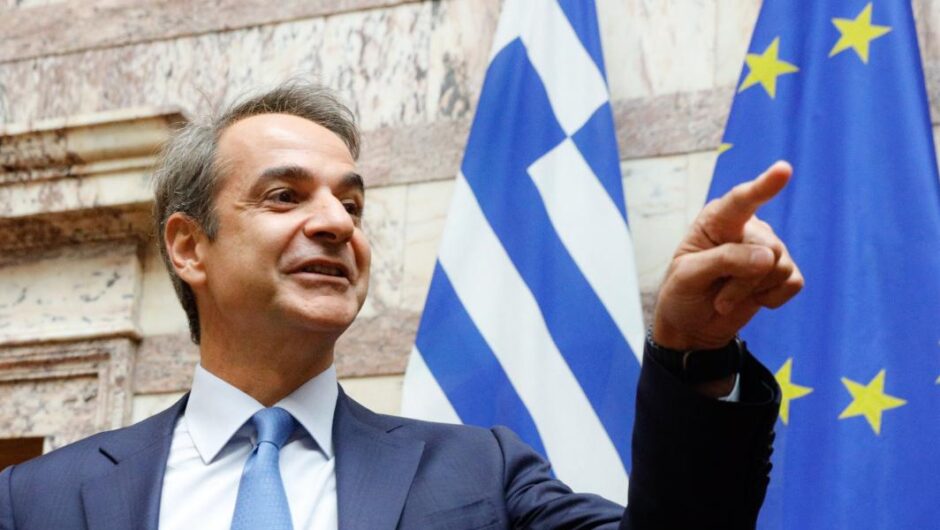Προστατευόμενοι από την εξουσία για να την προστατεύουν