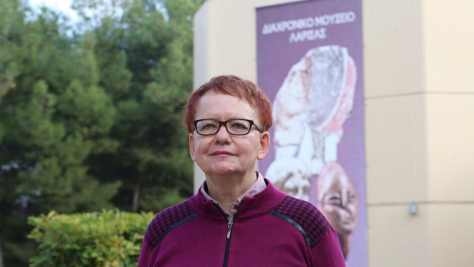 Σταυρούλα Σδρόλια: «Η τέχνη έχει τη δύναμη να ανακαλεί εικόνες»