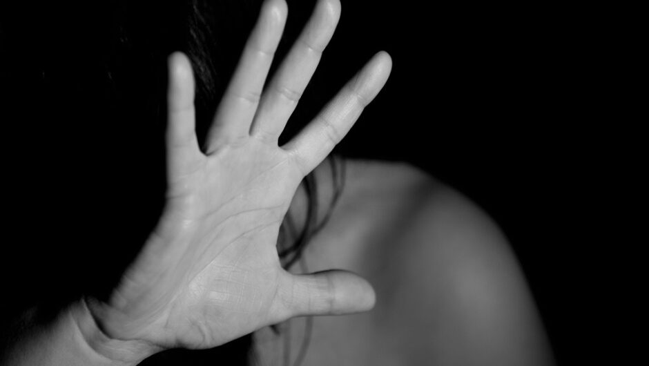 Χαλκιδική: Σπάει τη σιωπή της η 22χρονη που βιάστηκε από 47χρονο – «Είμαι 50 κιλά, αντιστάθηκα όσο μπορούσα»