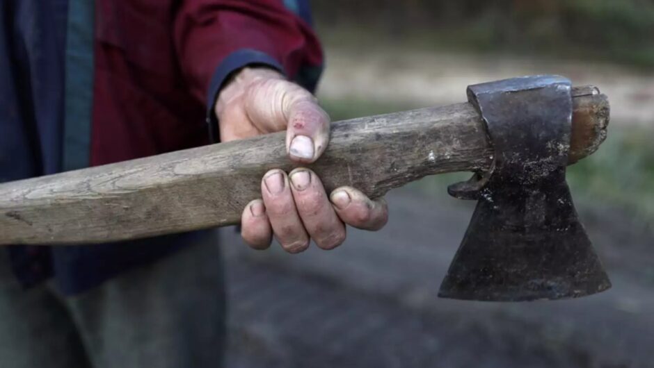 Λαθροϋλοτόμοι επιτέθηκαν με τσεκούρι σε δασοφύλακες στο Μεσολόγγι