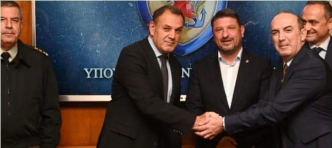 Η συγκεκριμένη χειραψία ΚΟΣΤΙΣΕ στο ΔΗΜΟΣΙΟ περί τα 10 εκατομμύρια ευρώ