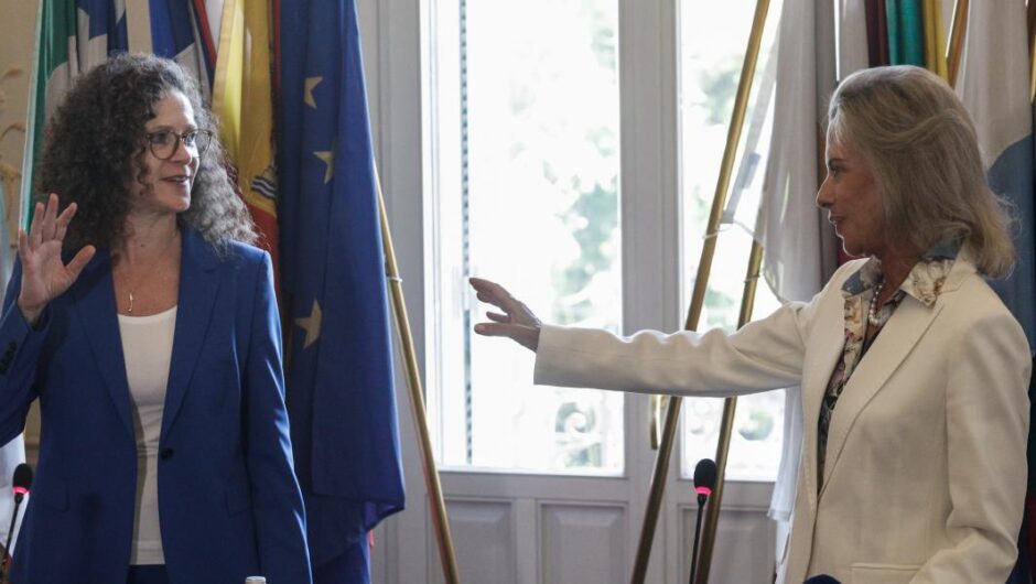 Επιτροπή PEGA / Πρωτοφανές επεισόδιο – Σφοδρή αντιπαράθεση Ελίζας Βόζεμπεργκ και Σόφι ιν’τ Βελντ