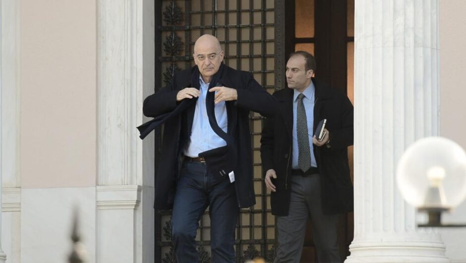 Νίκος Δένδιας / Φημολογία περί παραίτησής του – Όλο το παρασκήνιο