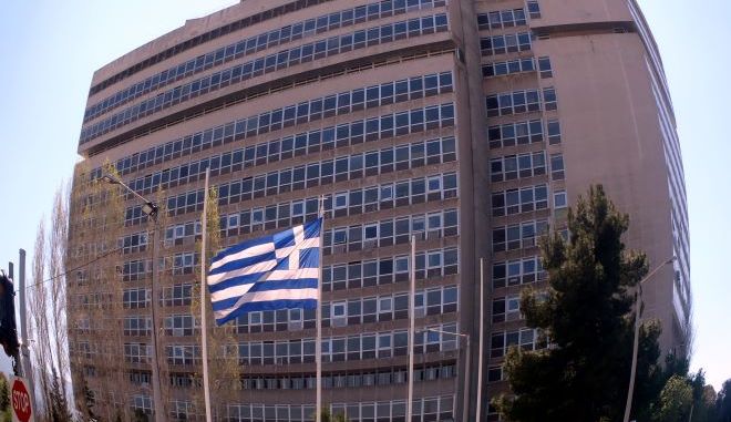 Οι υποκλοπές γίνονται θεσμός