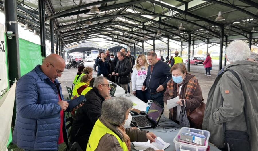 Γέμισαν το γιορτινό τραπέζι ευάλωτων οικογενειών οι δράσεις των Ενεργών Πολιτών Λάρισας