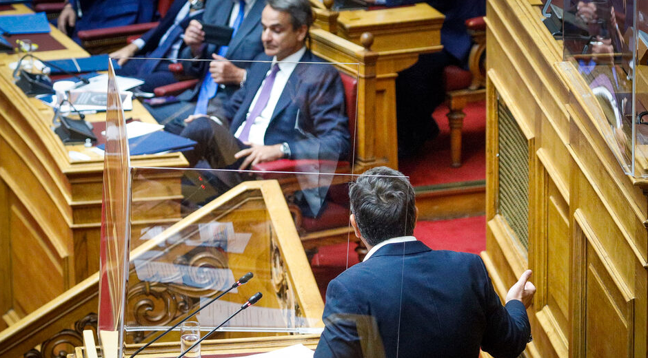Νέος γύρος σύγκρουσης Τσίπρα με Μητσοτάκη