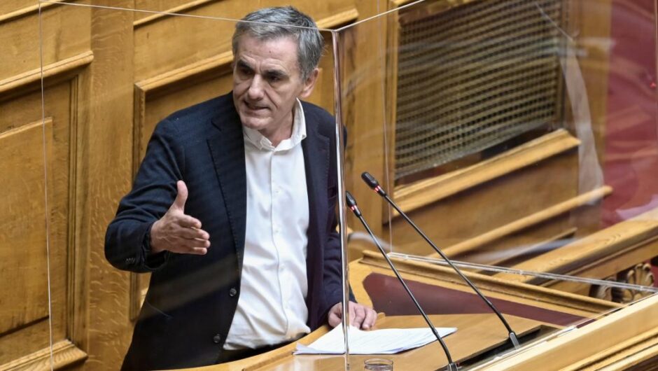 Ευκλείδης Τσακαλώτος / Ζούμε απίστευτες στιγμές σε όλα τα επίπεδα – Να φύγει η κυβέρνηση