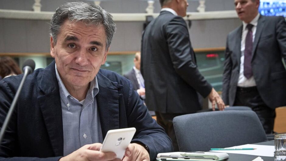 Προδημοσίευση / Με την πλάτη στον τοίχο – Η μαρτυρία της ομάδας διαπραγμάτευσης 2015-2019