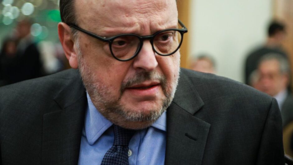 Aντώναρος για υποκλοπές: Οι απομαγνητοφωνήσεις έφταναν με «ειδικό ταχυδρομείο» στον Μητσοτάκη