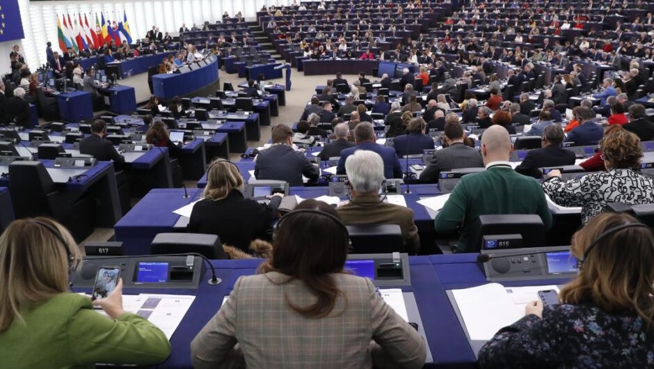 Κατάρ Gate / Ξέσπασμα στο Ευρωκοινοβούλιο – «Ντροπή, ευρωβουλευτές κουβαλάνε βαλίτσες με χρήματα»