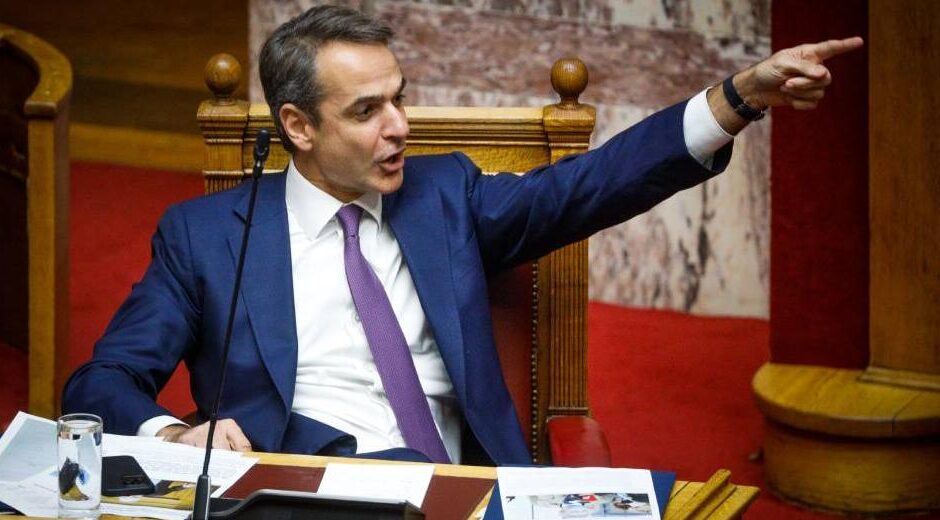 Κενός πεποιθήσεων, οπορτουνιστής χωρίς μέτρο