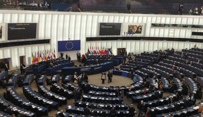 Οι μισθοί και τα επιδόματα των ευρωβουλευτών και των συνεργατών τους – Τι έγινε στην υπόθεση Σπυράκη