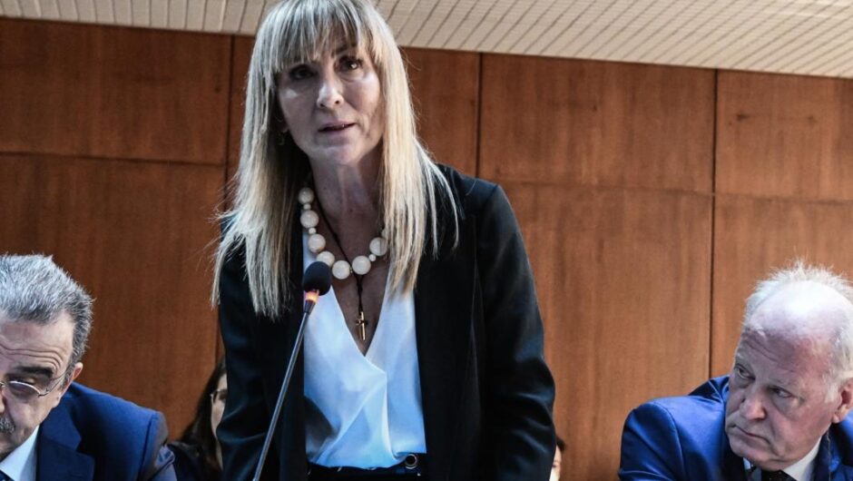 Ελένη Τουλουπάκη / Οργή και αγανάκτηση με τον Άδωνι που ζητά τη φυλάκισή της