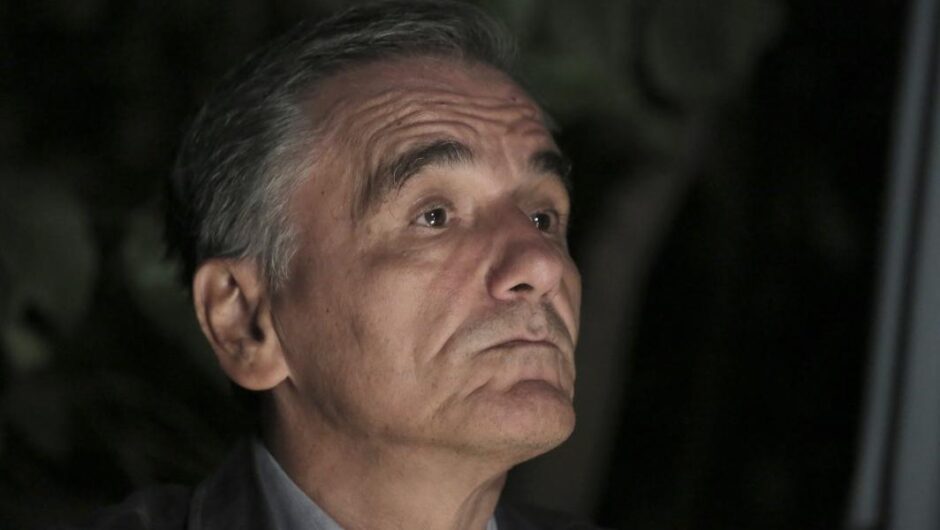 Ευκλείδης Τσακαλώτος / Η συγκινητική ανάρτηση για τους νοσηλευτές – «Δικαιούνται τα 600 ευρώ»