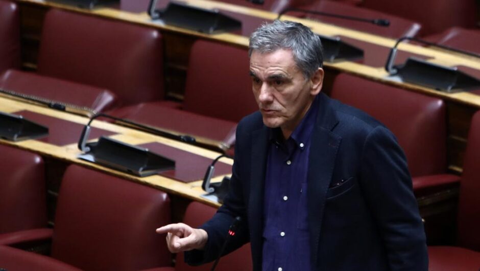 Τσακαλώτος σε Γκάγκα / Θα ψηφίσετε την τροπολογία για γιατρούς-εκπαιδευτικούς ή θα αποχωρήσετε όπως ο Μητσοτάκης;