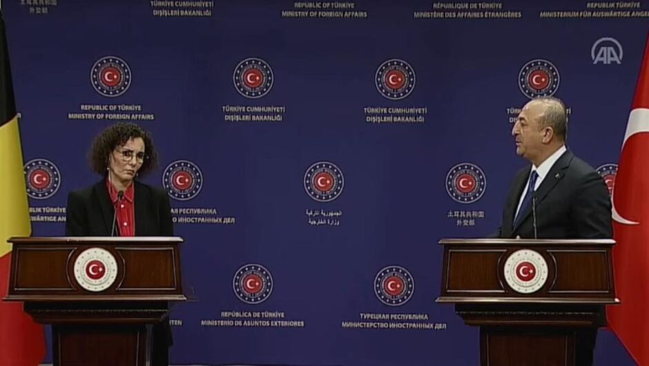 Τσαβούσογλου / Επίθεση σε ζωντανή σύνδεση στην υπουργό Εξωτερικών του Βελγίου
