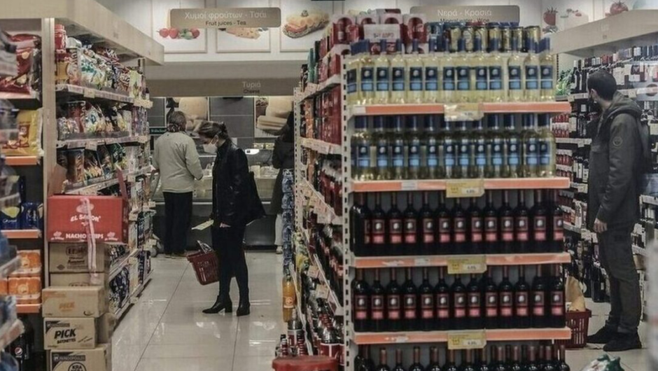 Ακρίβεια / Νέες ανατιμήσεις σοκ στα τρόφιμα – Ρεσιτάλ αποτυχίας τα κυβερνητικά pass