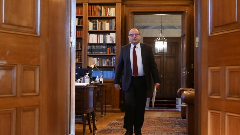 Κυβέρνηση Μητσοτάκη / Προσπαθούν απεγνωσμένα να φιμώσουν την ΑΔΑΕ