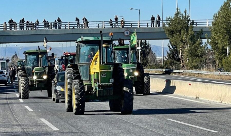 «Μπλόκο» στον Ε65 της Καρδίτσας αποφάσισαν οι αγρότες – Τρακτέρ στα Φάρσαλα