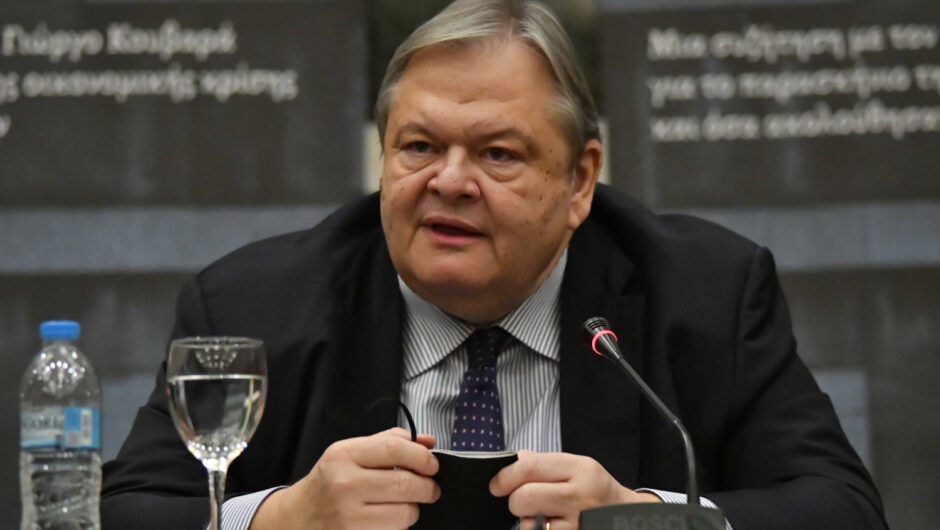 Παρουσία πλήθους κόσμου η παρουσίαση του βιβλίου του Ευάγγελου Βενιζέλου (φωτ. & βίντεο)