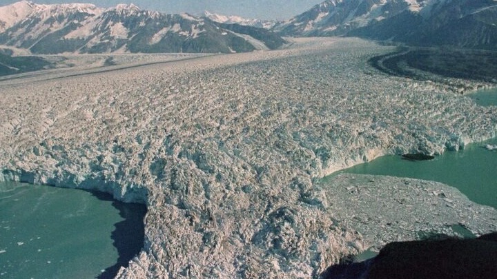 Παγετώνες: Μειώνεται το πάχος του πάγου – Πολλαπλή απειλή