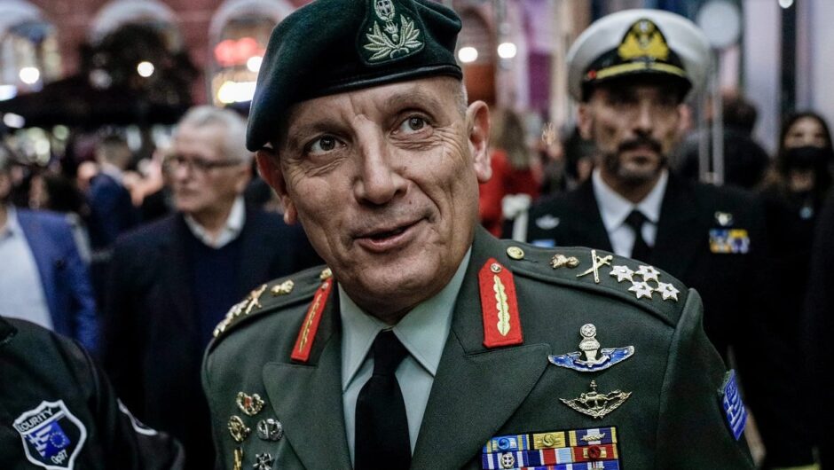 Οι δέκα πικρές αλήθειες για τον στρατηγό Κ.Φλώρο – Γιατί πλέον δεν μπορεί να σταθεί στη θέση του