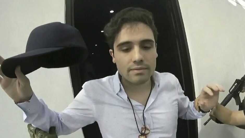 Μεξικό: Αεροπλάνο χτυπήθηκε από πυρά μετά τη σύλληψη του γιου του Ελ Τσάπο (Video)