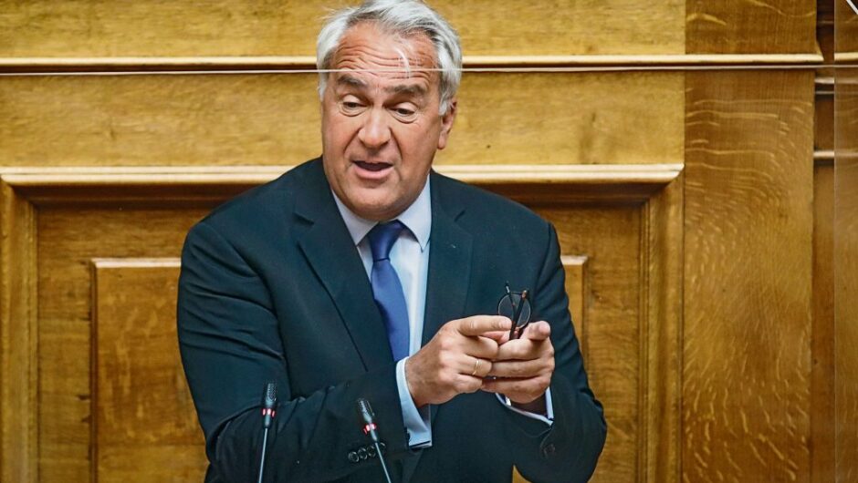 «Επιτελικά» παιχνίδια με την ψήφο των αποδήμων