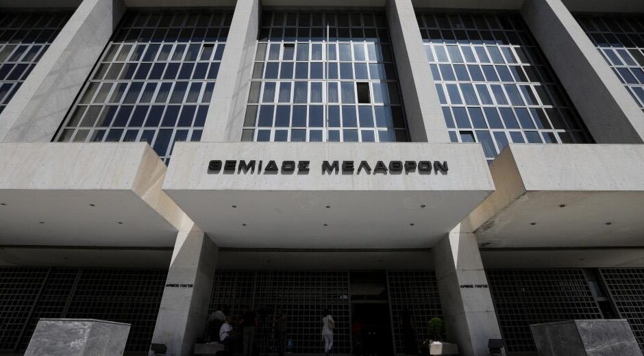Από το όλα στο φως, στο όλα στο σκοτάδι