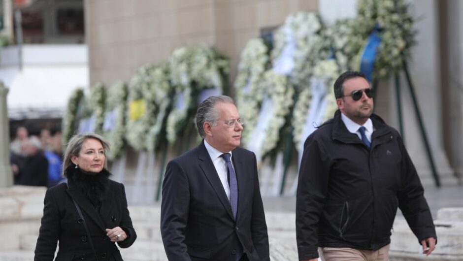 Γιώργος Κουμουτσάκος / Ο λόγος του συμβόλαιο (βίντεο)