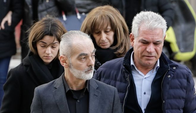 Άλκης Καμπανός: Ξέσπασε η μητέρα του – “Μισή πιθαμή και χτυπούσες τον γιο μου;”