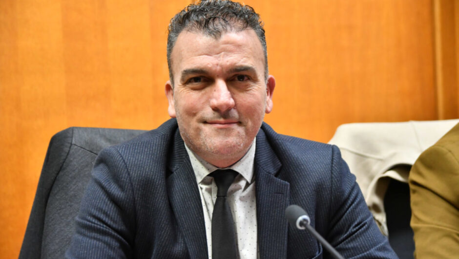 Ο Θανάσης Μαμάκος παρουσιάζει το όραμά του για τη Λάρισα