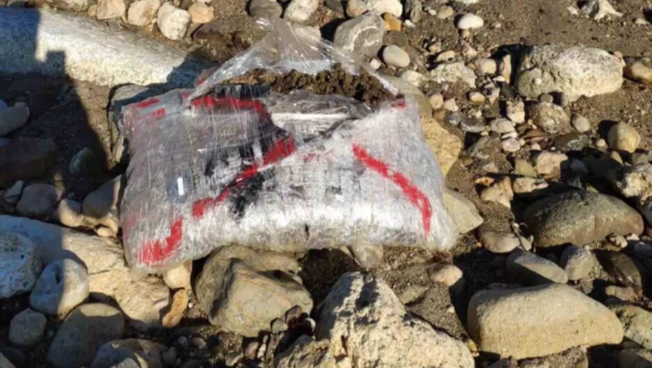 «Βρέχει» χασίς στο Ρέθυμνο – Μάζεψαν ακόμα 134 κιλά από παραλίες!